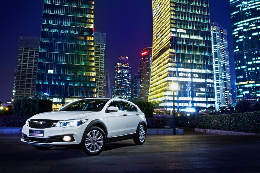  Qoros 3 City SUV 2014 года  (фото 7 из 35)